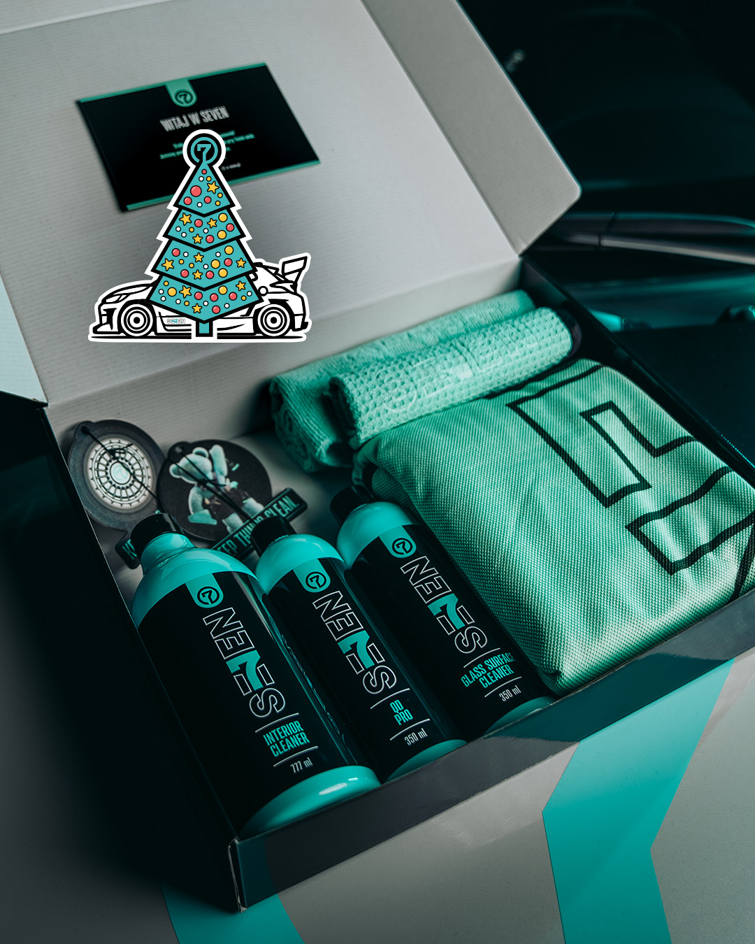 SEVEN Gift Box Rękawica Washing Glove + Ręcznik Drying Towel + Mikrofibra uniwersalna zestaw 3szt + Waffle Towel + Aplikator do opon + Pędzel detailingowy + SMYCZKA "CLEAN CAR" + Zawieszka Zapachowa